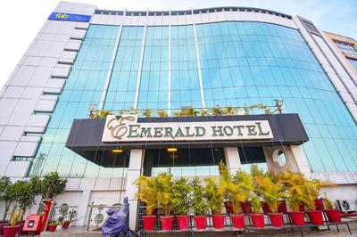 FabHotel Emerald