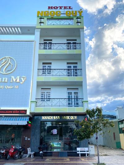 Khách Sạn Ngọc Quý