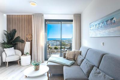 New duplex with sea view to Gibraltar & Africa and walking distance to the beach