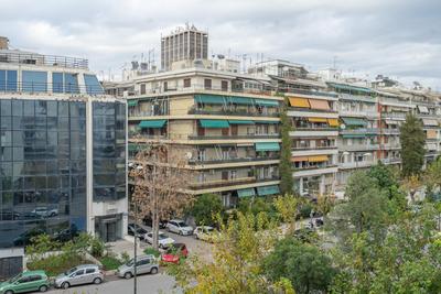 Modern Living - 2 bedroom & 2 bathroom - Greecing