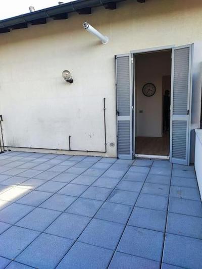 [Como-Svizzera] La casa di Betty