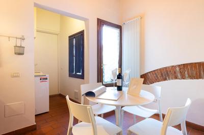 Tipica Cozy House + Parking!