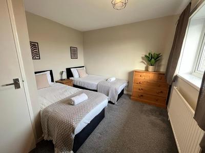 Perfect for workers, WiFi, Parking, Central location