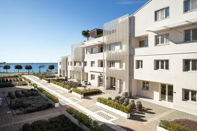 Humagum Sea View Apartment - Garden Palace Umag