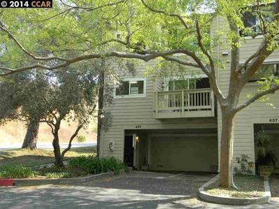 Lovely 3-Bedroom Townhouse with Pool