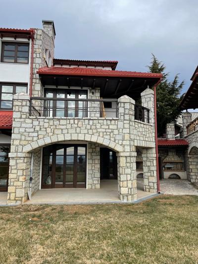Delphi Gorge-view Chalet, Arachova