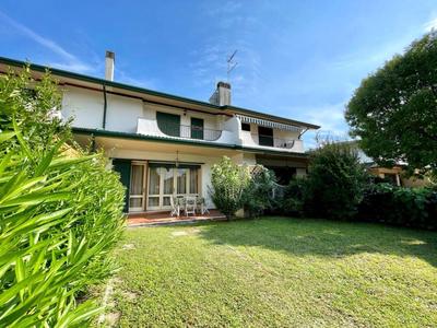 Vintage-modern gem with private garden