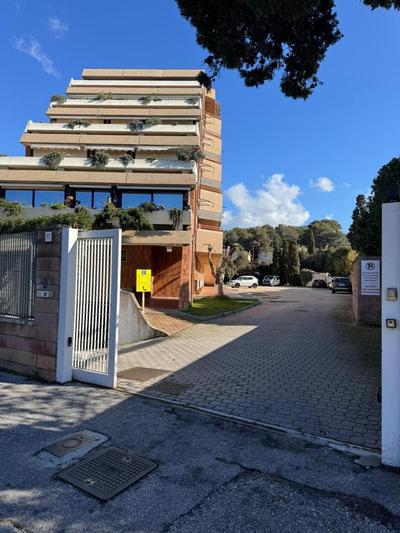 NEW STUDIO WITH TERRACE-POOL LIVORNO