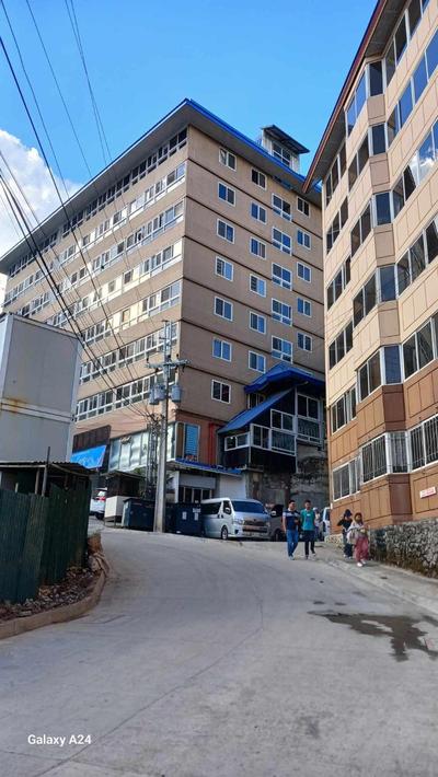 Studio Condo near Burnham