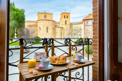 Balcony of the Wall I 1min to avila's ALCAZAR
