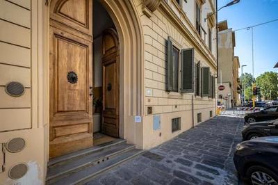 Luxury apt in the heart of city out of ZTL