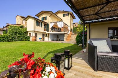 VILLA ELENA 9&1, Emma Villas