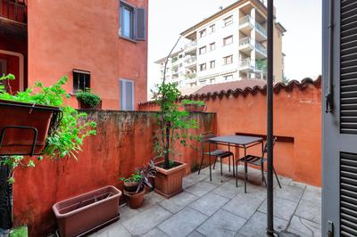 JOIVY Welcoming Flat with Balcony Next to Naviglio Grande