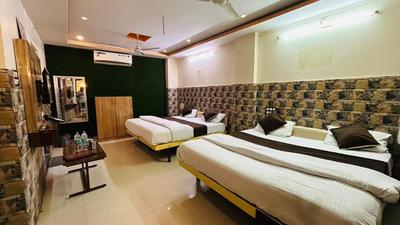 Hotel Shreenath Kathiyawadi And Pure Veg Kathiyawadi Restaurant Udaipur