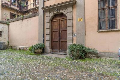 GuestHost - Quadrilatero Romano! Exclusive & Roomy Apartment
