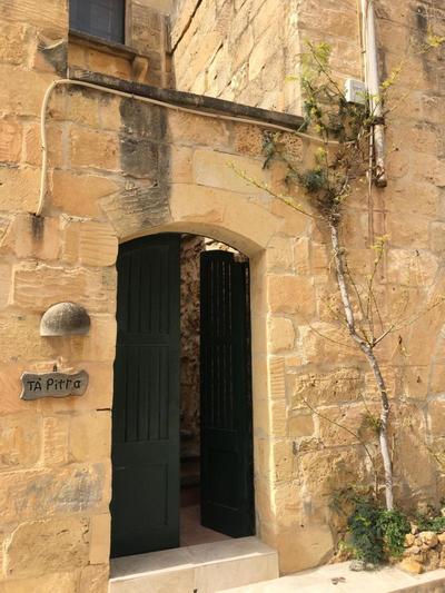Islandlife Farmhouse with view Ta'Pitra