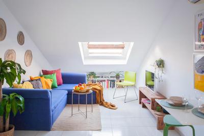 Picasso's Dream Cozy & Chic Attic Plaza Merced