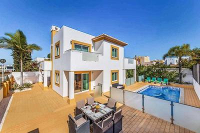 Villa Astro