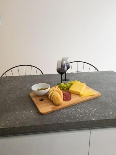 Dahlia Suite - 5 min drive to Piraeus Port