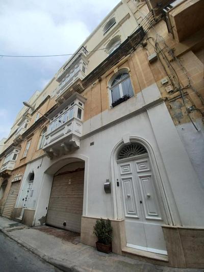 Sliema 2 Bed APT