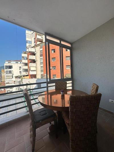 Turdiu center apart