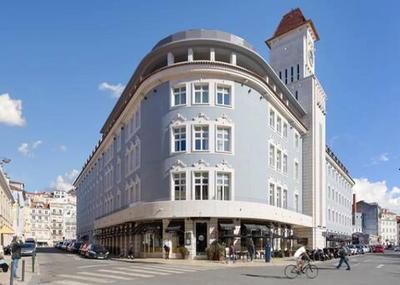 Lisbon Finestay 8 Building apt with balcony and city view