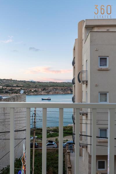 Spacious 3BR designer home just off the promenade by 360 Estates