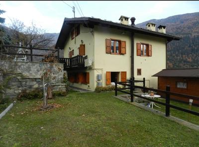 PM 10 Via Don Aldo Hosquet Guest House