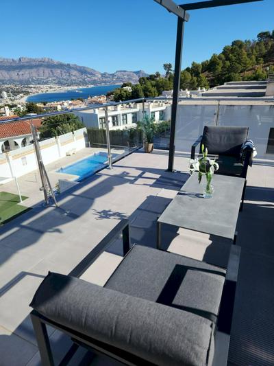 Magnificent view and pool