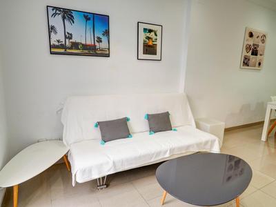 White Center Apartment by Hello Homes Sitges