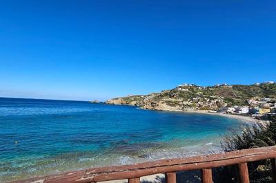 Beachfront cozy studio sea view lygaria