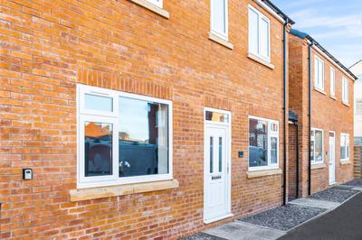 Stylish Apartment - On Street Parking - Smart TV & Netflix 3MH