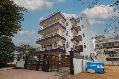 Saavi Hotel Medicity