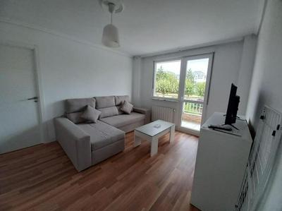 Apartamento en Santander soleado y con terraza.