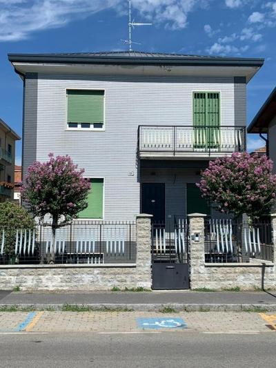 VillaFiera, flat near metro and easy parking