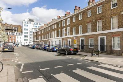 Historic Joseph Conrad House in Heart of London!