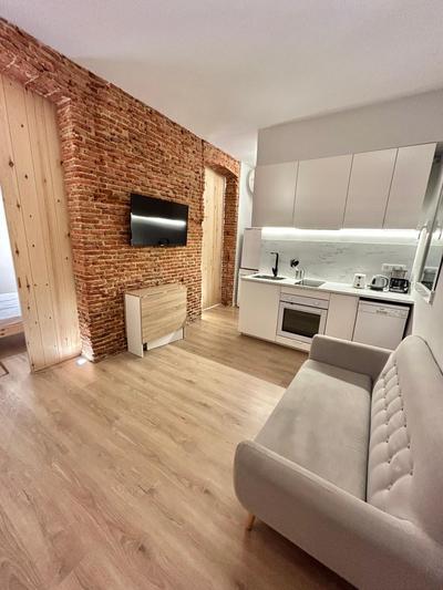 Cozy apartment in Cuatro Caminos area