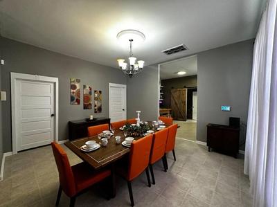 Renovated,Comfortable and Convenient Experience, Photo 2