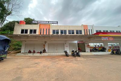 Hotel O California 2NearNagoya Hill Shopping Mall