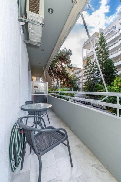 Cozy 1Bdrm Apt/walk to the beach