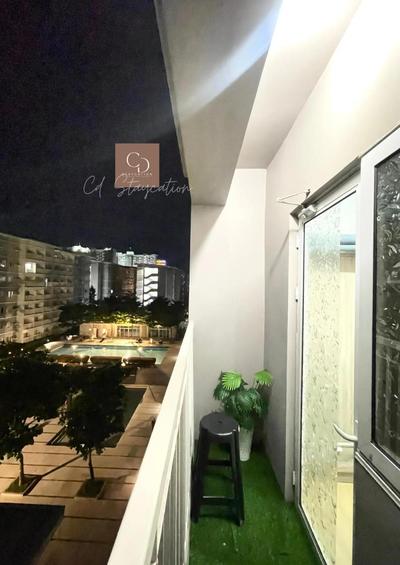 CD Staycation - Unit 2 at Trees Residences