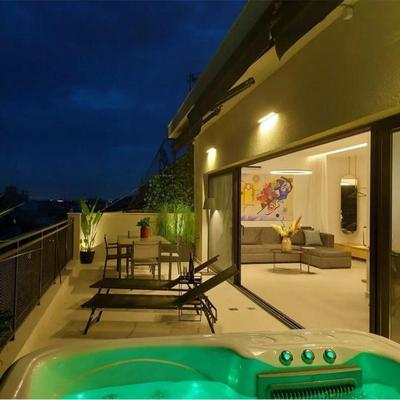 BlueMotion - CruiseNest 143 6A