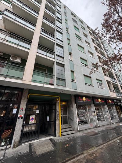 [Duca dei Navigli - luxury apartment in Milan]
