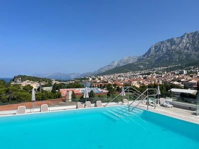 Uzelac Apartment - Pool & Sea View in Makarska