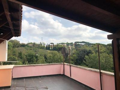 Piccolo attico con splendida vista - Casa di Sofia