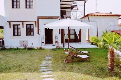 Hanioti Seaview House