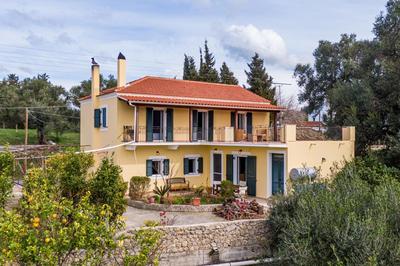 Ilios Country house
