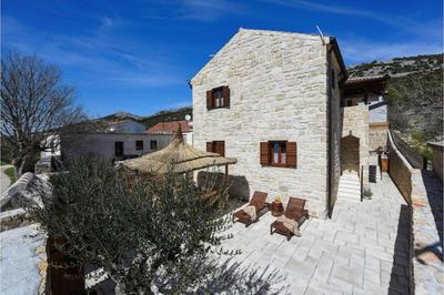 Stone Villa Aura with pool