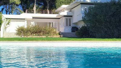Blue Calm Villa con piscina delante del mar