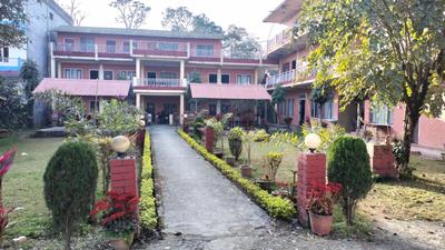 Holiday Safari Jungle Lodge